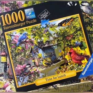 Ravensburger 1000 piece puzzles “Time for Lunch” birdhouse 2009
